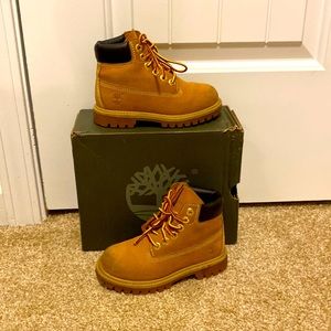 Timberland 6-Inch Premium boots. Toddler Boy Size 10